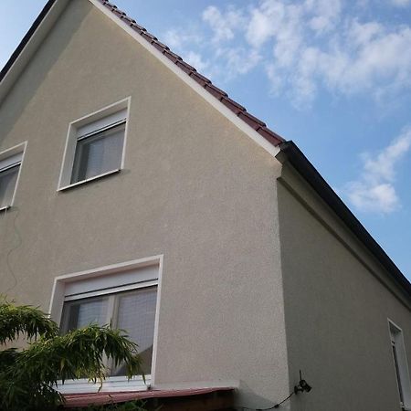 Privates Einzelzimmer Bei Der Weser-Ems-Halle Oldenburg Luaran gambar