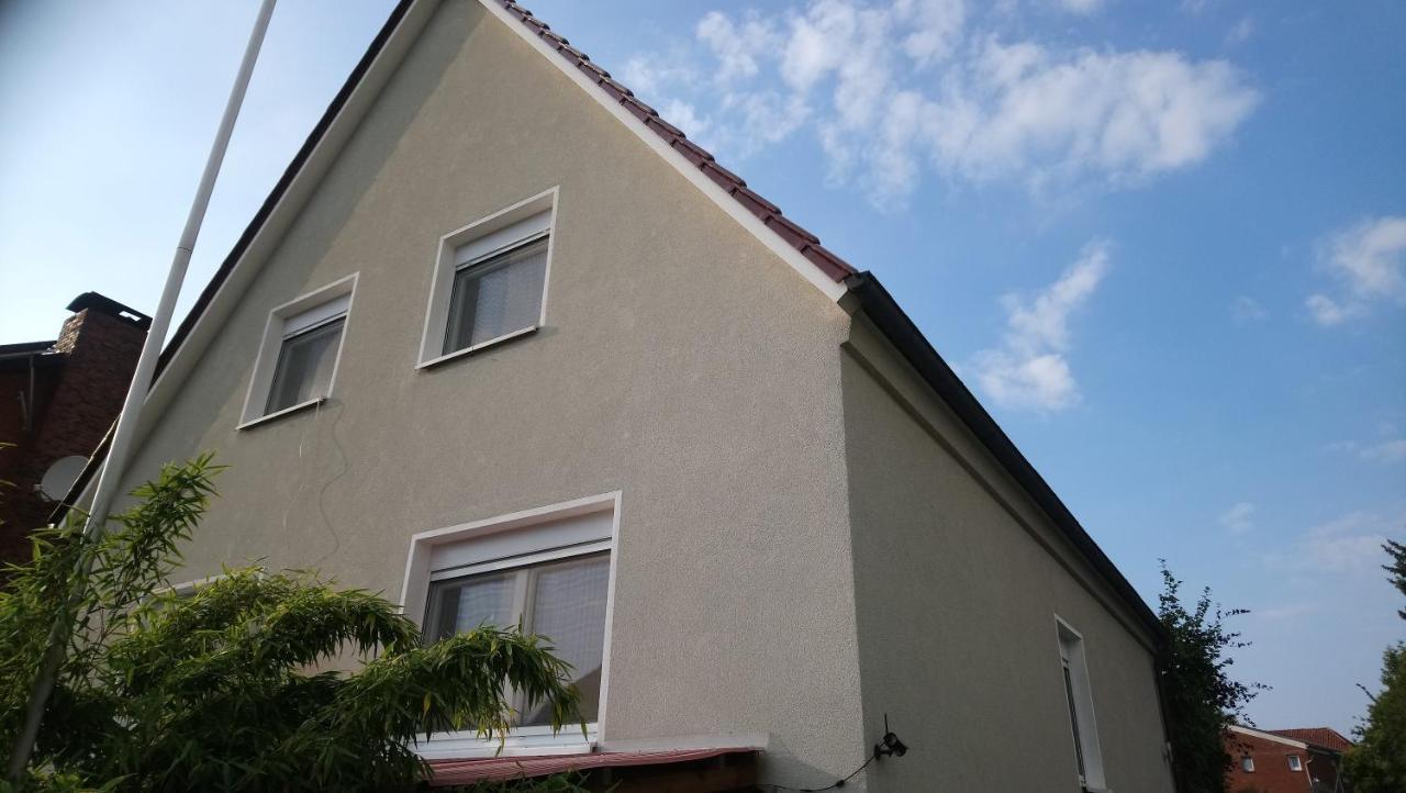 Privates Einzelzimmer Bei Der Weser-Ems-Halle Oldenburg Luaran gambar